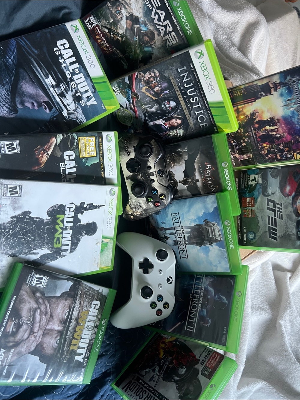 BUNDLE ! Xbox One S White Console - Clean White Finish - Picture 5 of 9